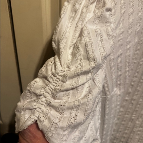 Cato White Textured Puff Ruffle Sleeve White Short Sleeve Shirt Plus Sz 22/24 - Picture 4 of 10